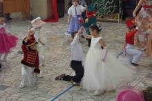 Сегодня в набережночелнинском Дворце творчества детей и молодежи давали бал.